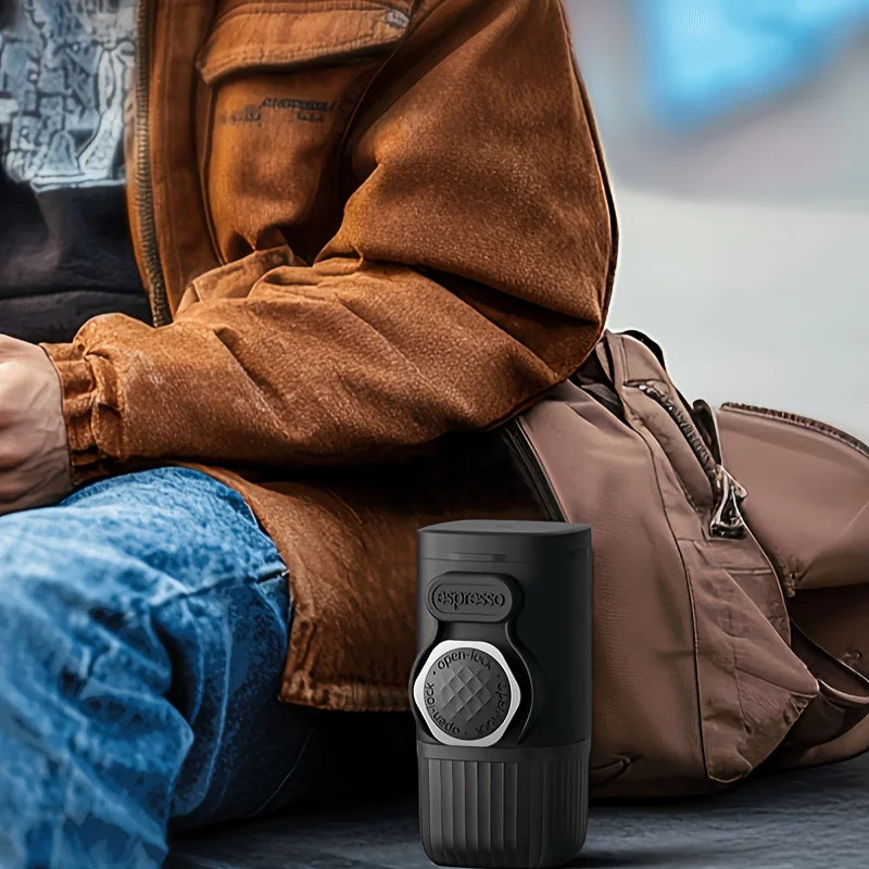 Macchina da caffè portatile non elettrica manuale