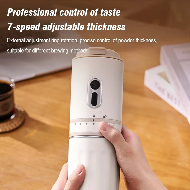 Macchina da caffè portatile da viaggio macina il caffè al momento e lo prepara